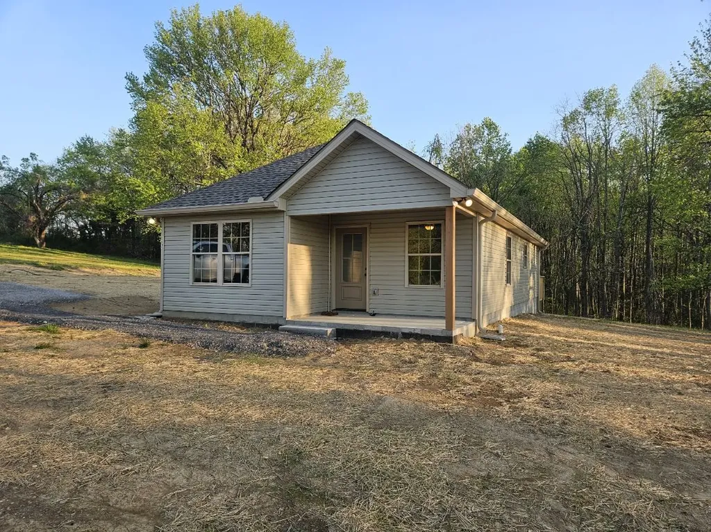 117 White Lane Portland TN 37148