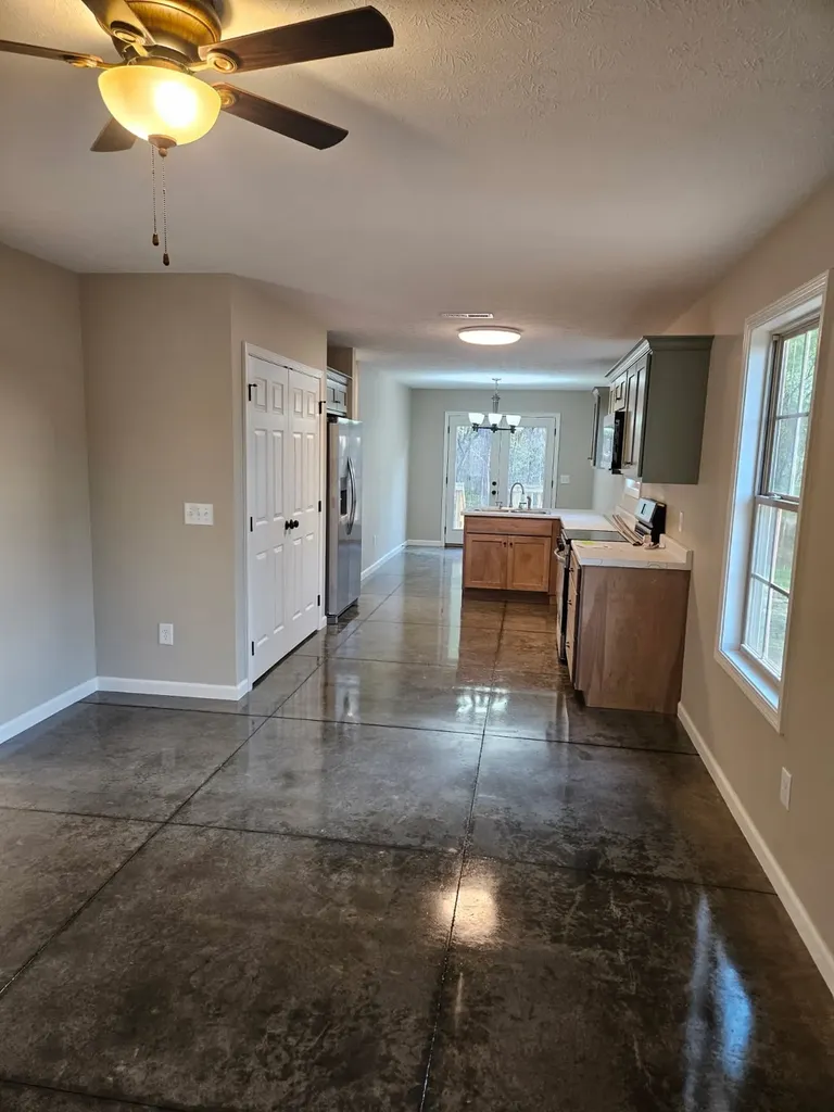 117 White Lane Portland TN 37148