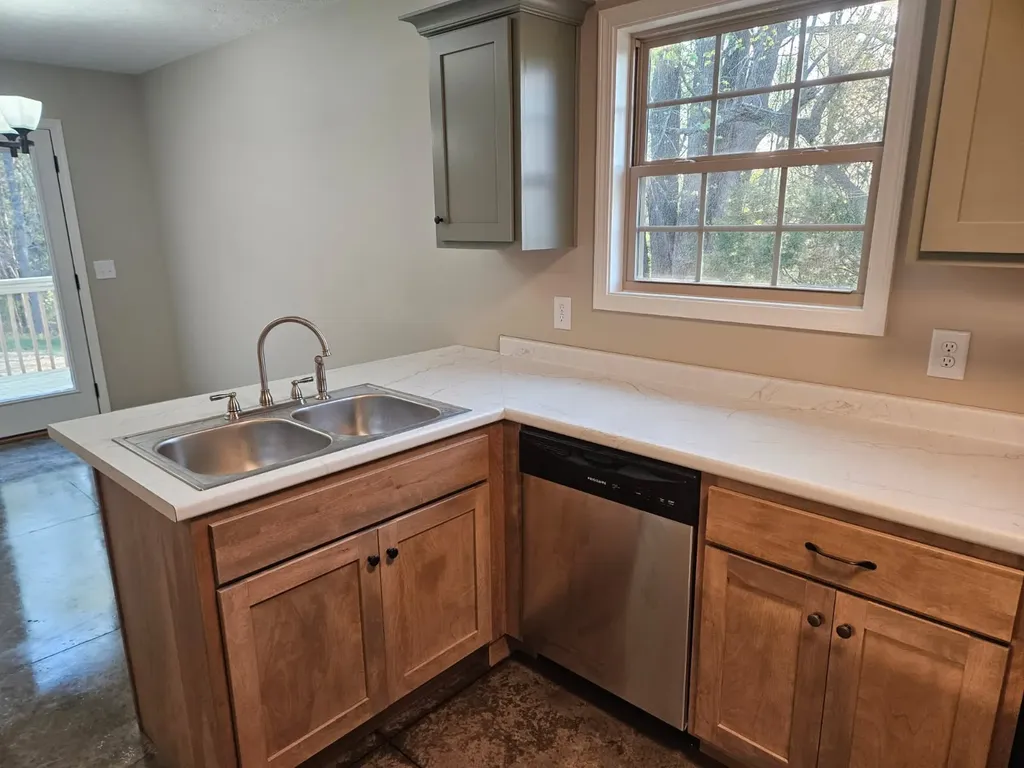 117 White Lane Portland TN 37148