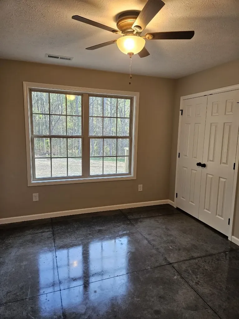 117 White Lane Portland TN 37148
