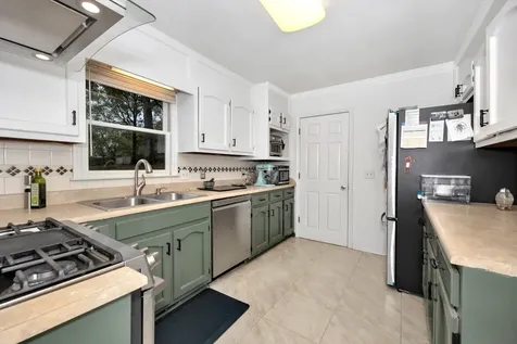 310 N Oxford Circle Meridianville AL 35759