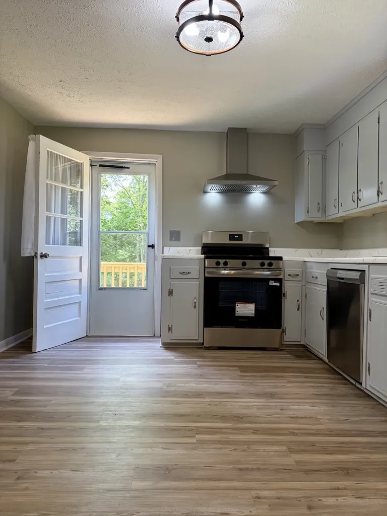 4936 Rock House Road Portland TN 37148