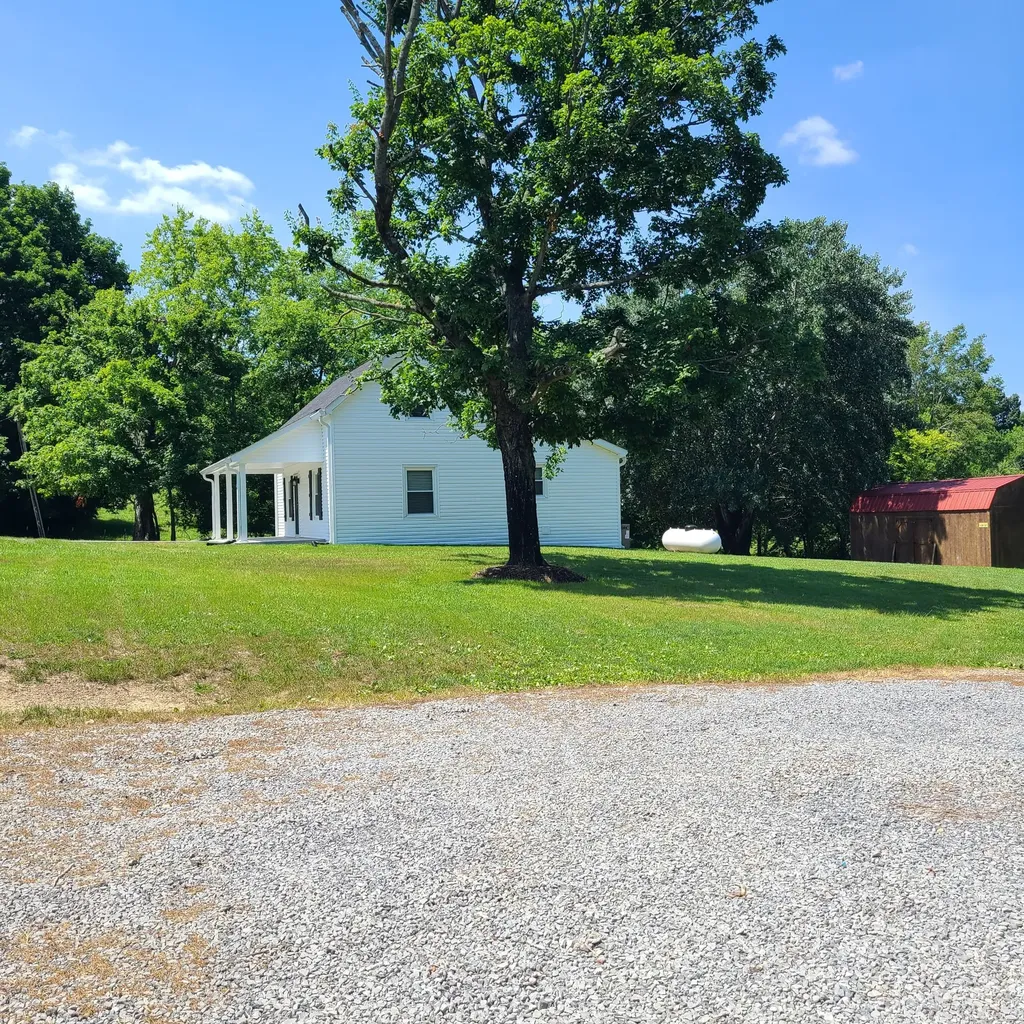 4936 Rock House Road Portland TN 37148