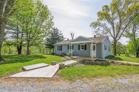 4676 Harpeth Peytonsville Road Thompsons Station TN 37179