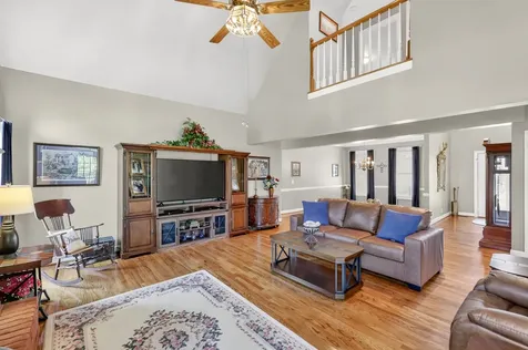 4676 Harpeth Peytonsville Road Thompsons Station TN 37179