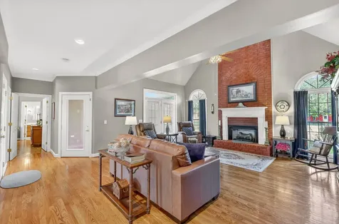 4676 Harpeth Peytonsville Road Thompsons Station TN 37179
