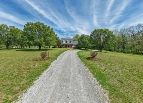 4676 Harpeth Peytonsville Road Thompsons Station TN 37179