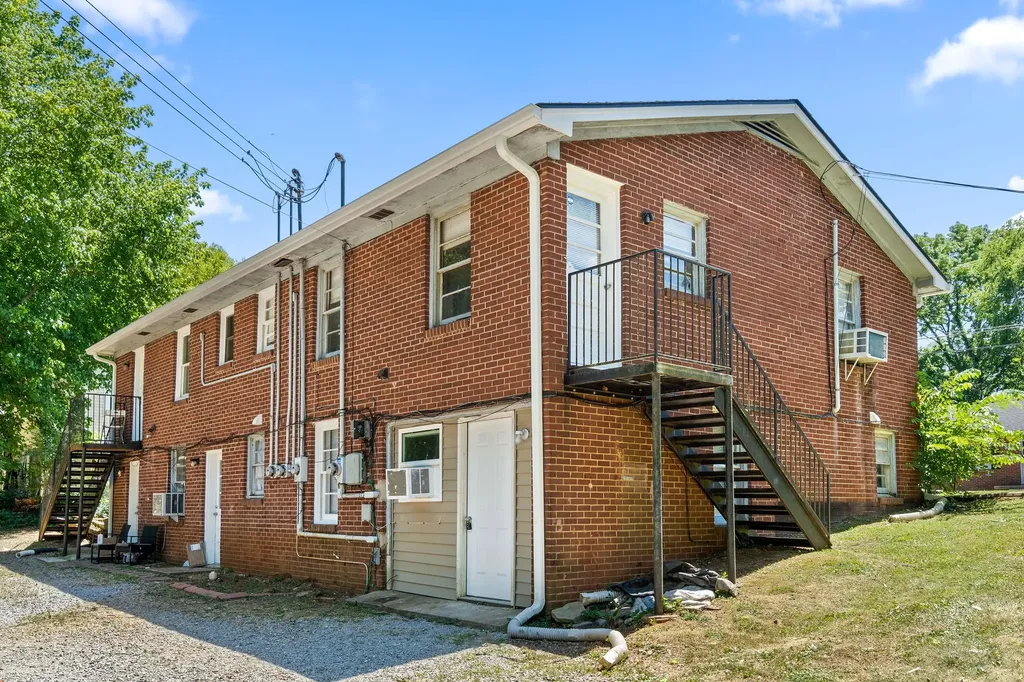 427 Circle Drive Clarksville TN 37043