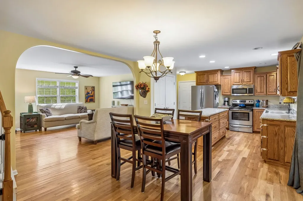 1548 Heller Ridge Spring Hill TN 37174