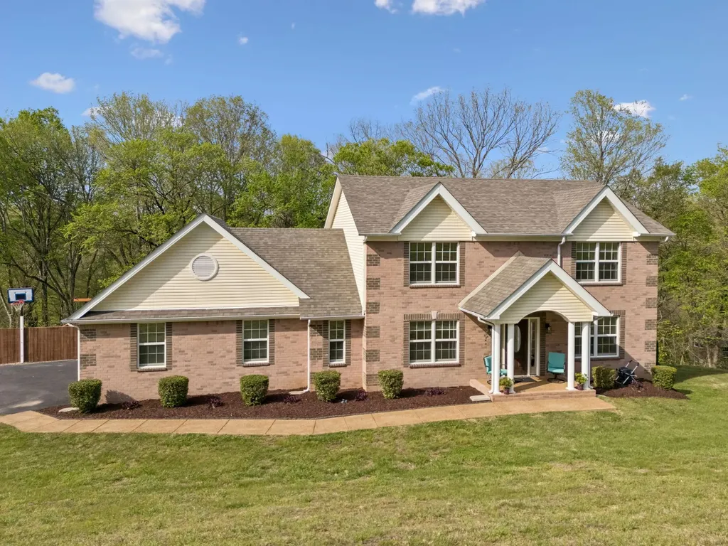 1548 Heller Ridge Spring Hill TN 37174