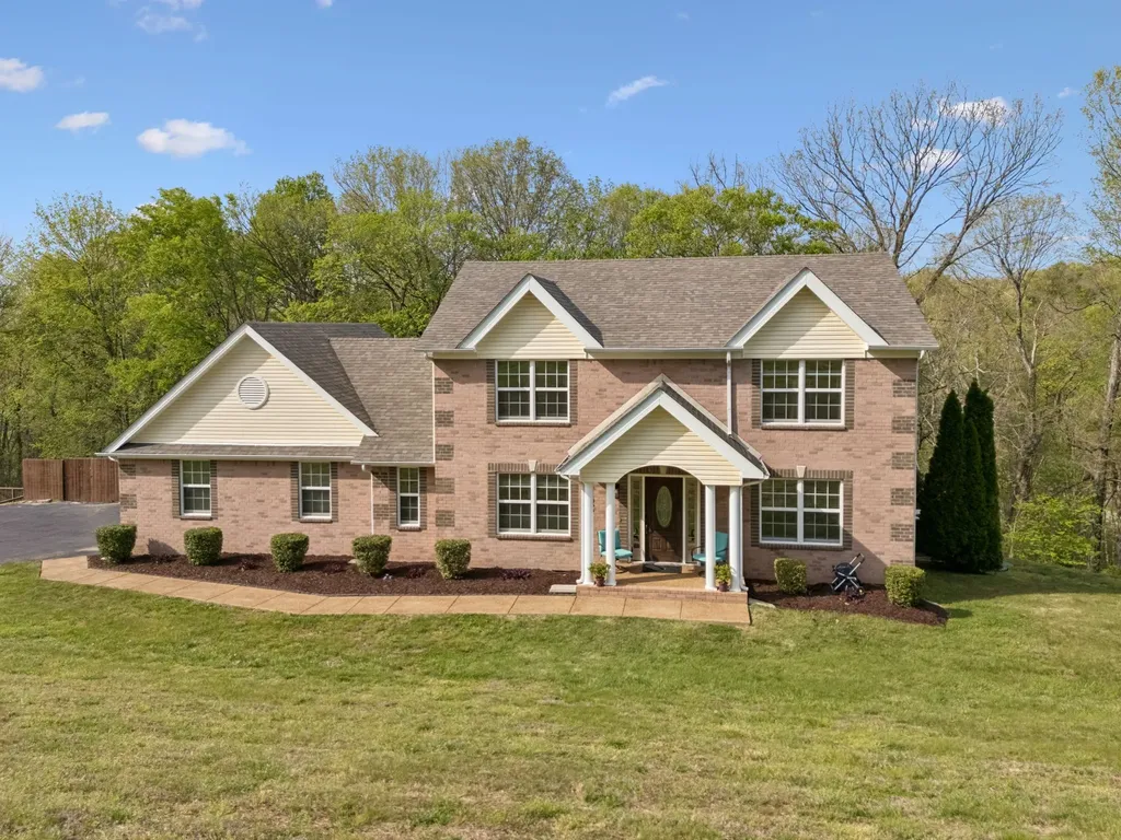 1548 Heller Ridge Spring Hill TN 37174