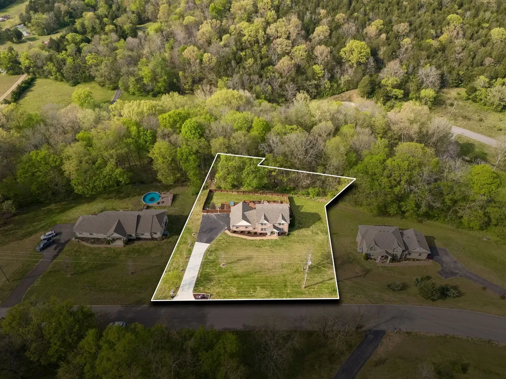 1548 Heller Ridge Spring Hill TN 37174
