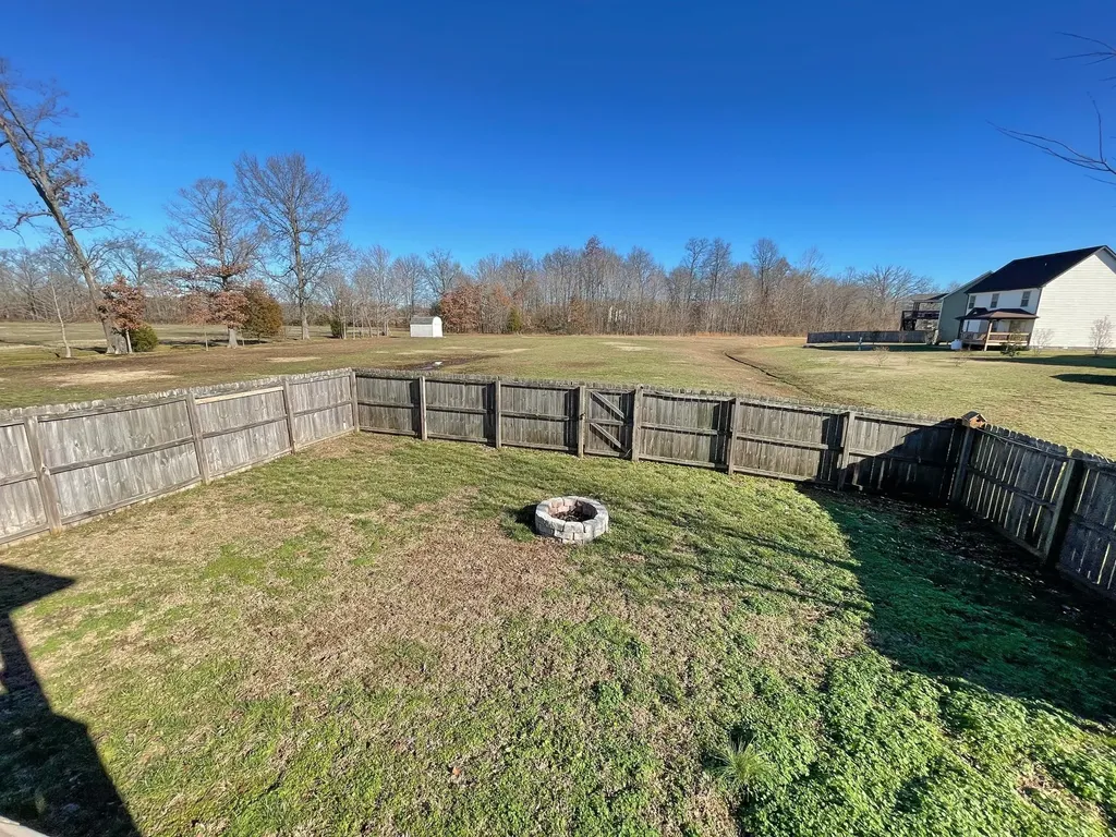 3809 Suiter Road Clarksville TN 37040