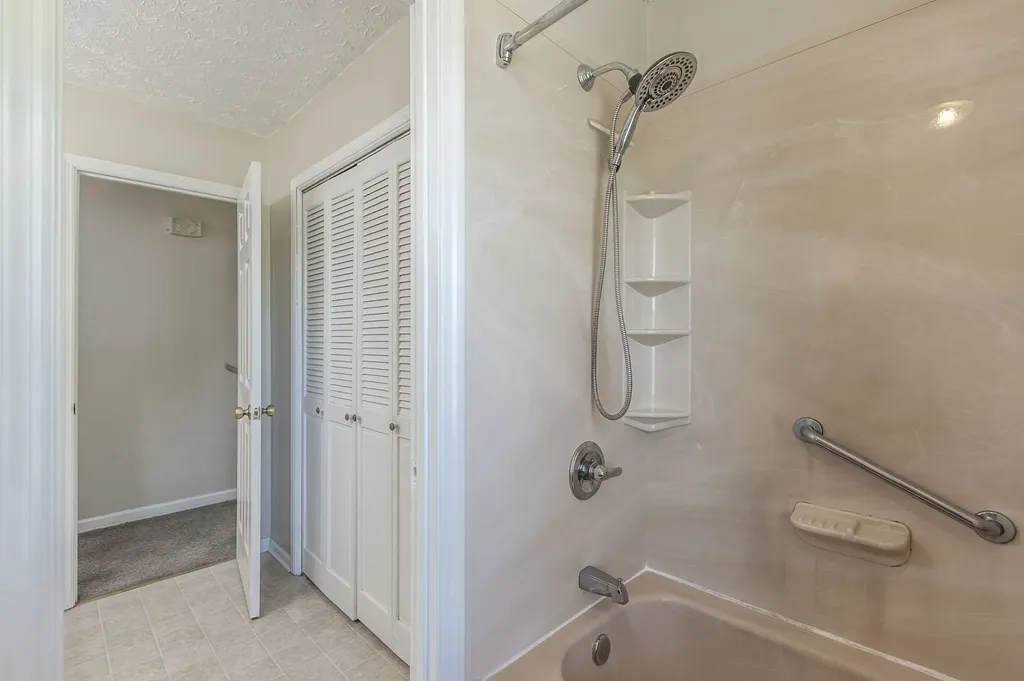 154 Lakeside Park Drive Hendersonville TN 37075