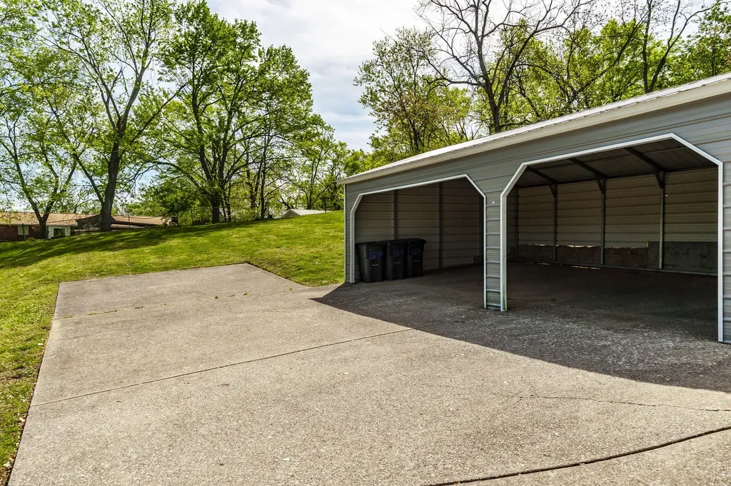 154 Lakeside Park Drive Hendersonville TN 37075