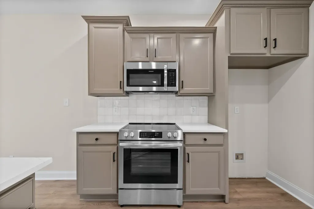 1986 Stone Valley Court Clarksville TN 37043