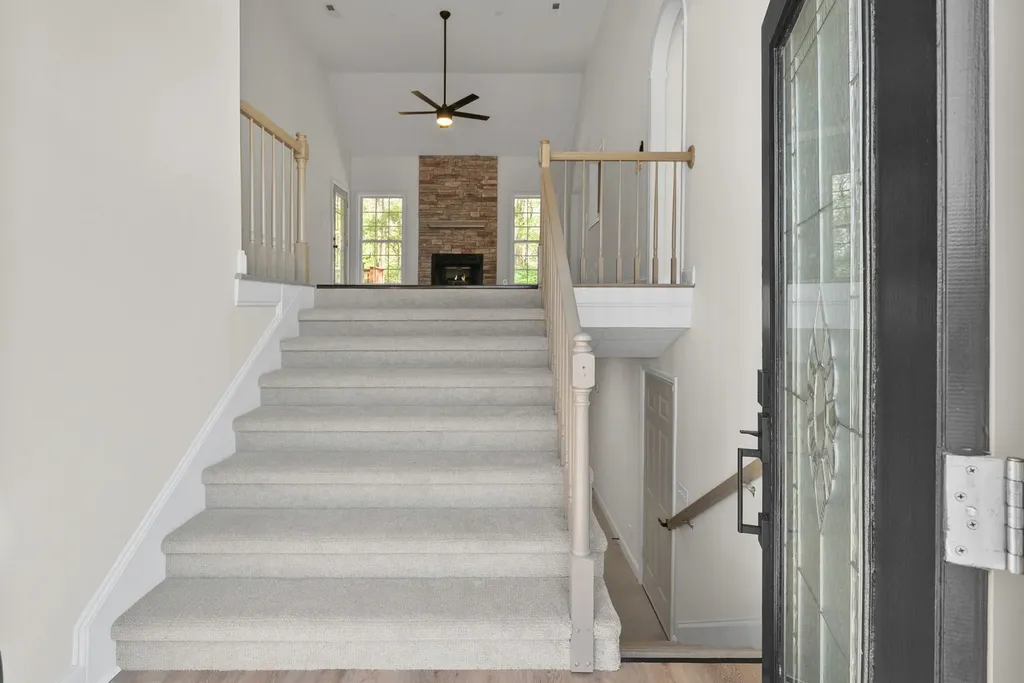 1986 Stone Valley Court Clarksville TN 37043