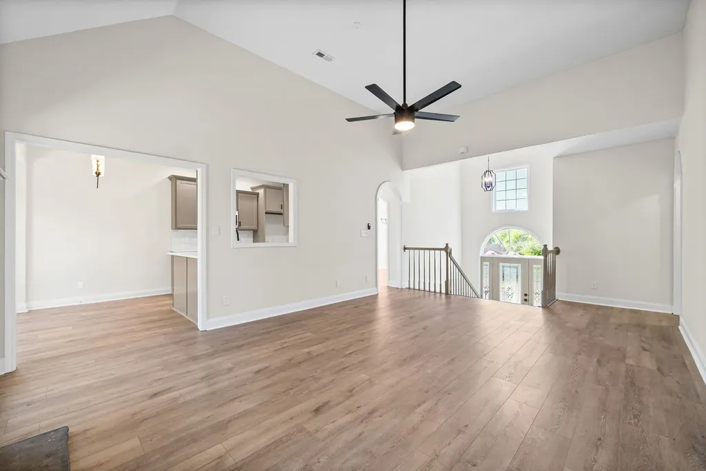 1986 Stone Valley Court Clarksville TN 37043