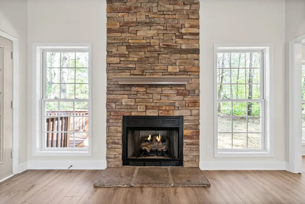 1986 Stone Valley Court Clarksville TN 37043