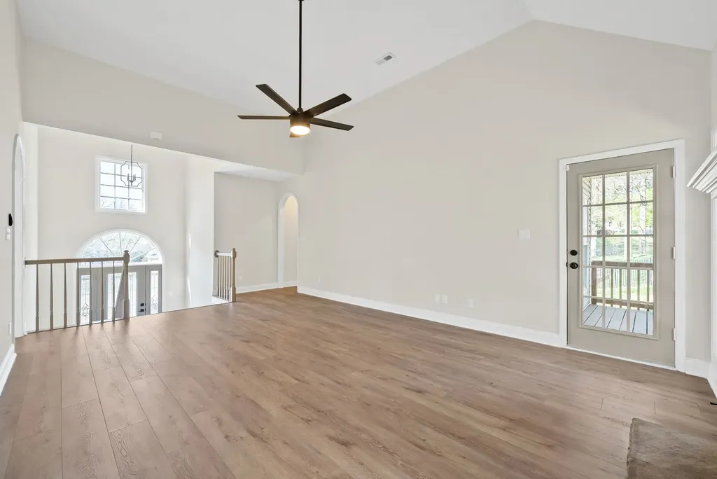 1986 Stone Valley Court Clarksville TN 37043