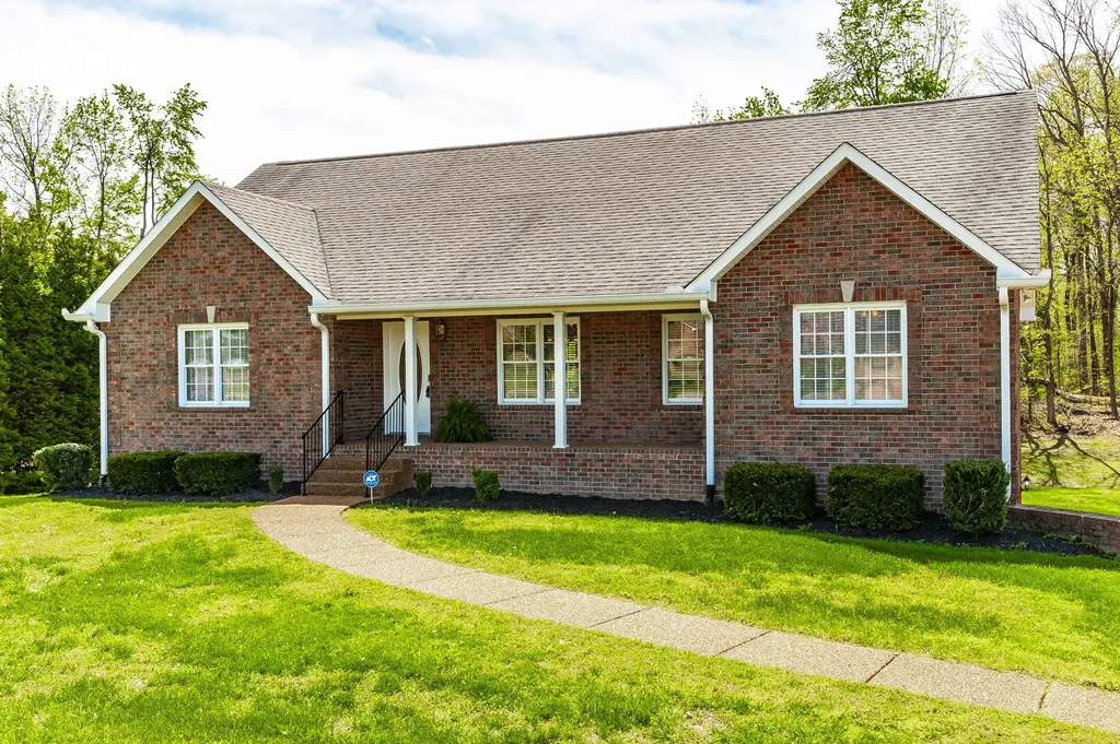 251 Allen Drive Greenbrier TN 37073