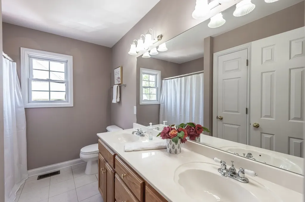 251 Allen Drive Greenbrier TN 37073
