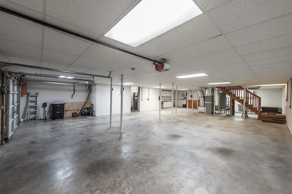 251 Allen Drive Greenbrier TN 37073