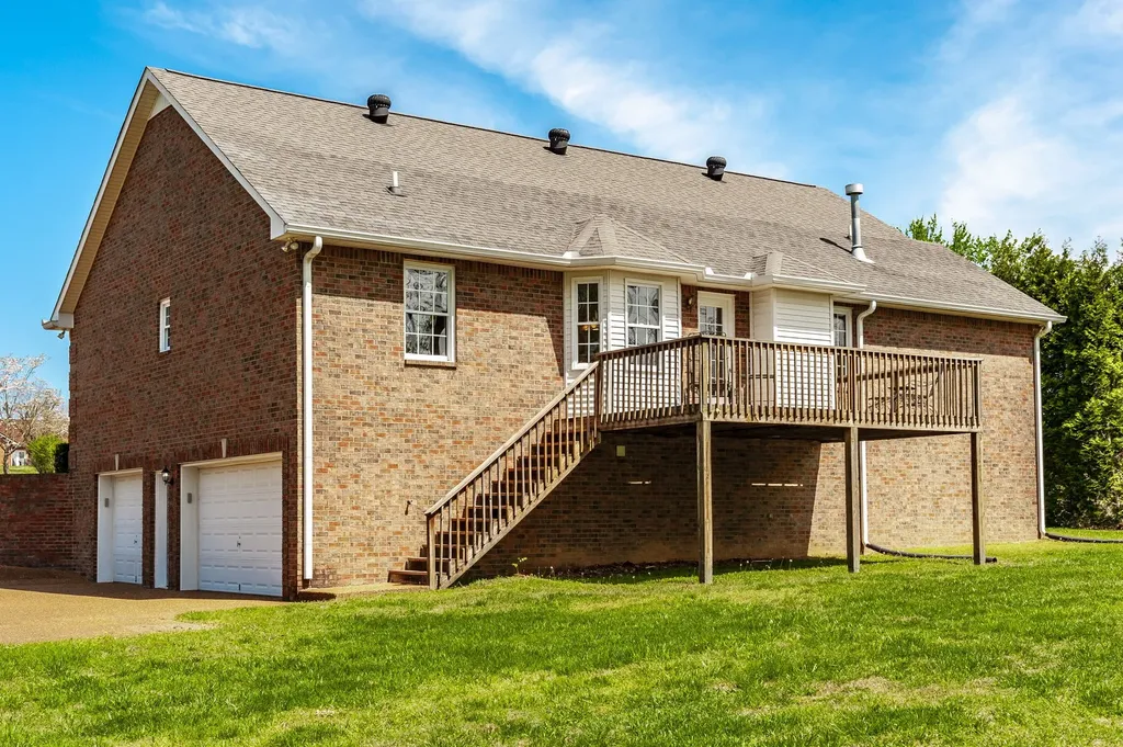 251 Allen Drive Greenbrier TN 37073