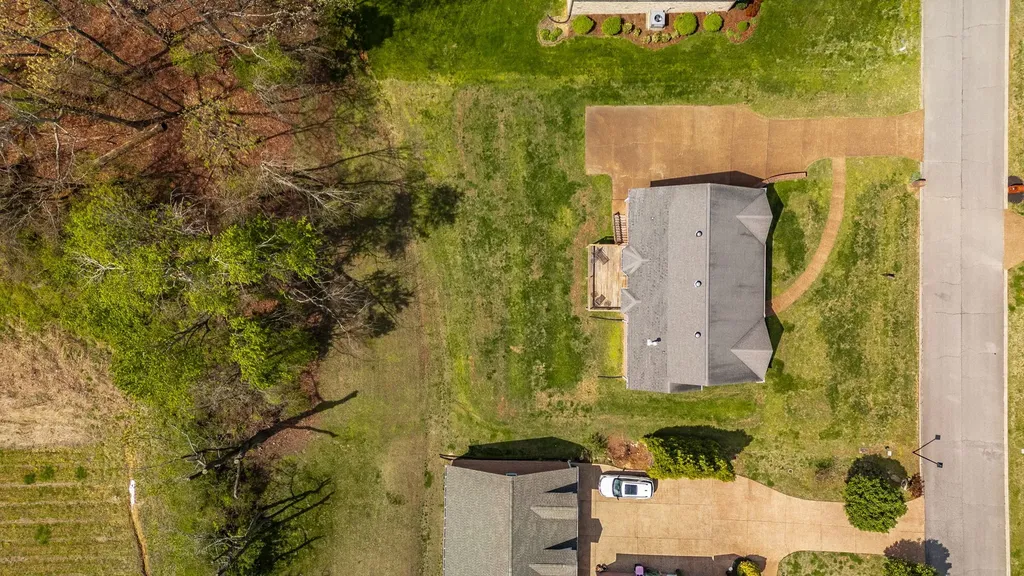 251 Allen Drive Greenbrier TN 37073