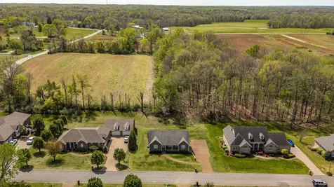 251 Allen Drive Greenbrier TN 37073