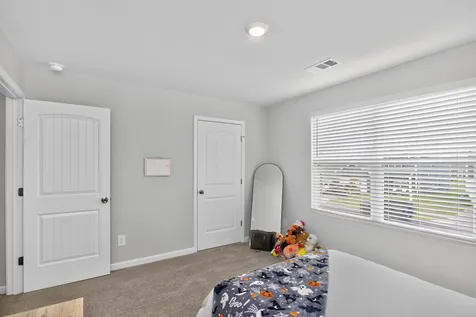 7301 Golden Way White House TN 37188