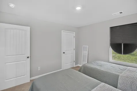 7301 Golden Way White House TN 37188