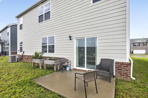 7301 Golden Way White House TN 37188