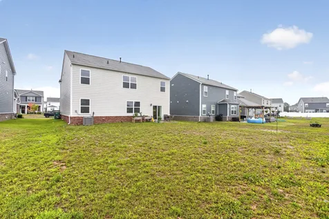 7301 Golden Way White House TN 37188