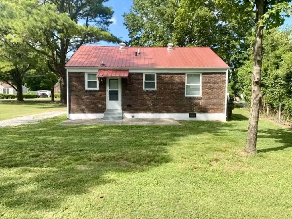 2841 Colonial Circle Nashville TN 37214
