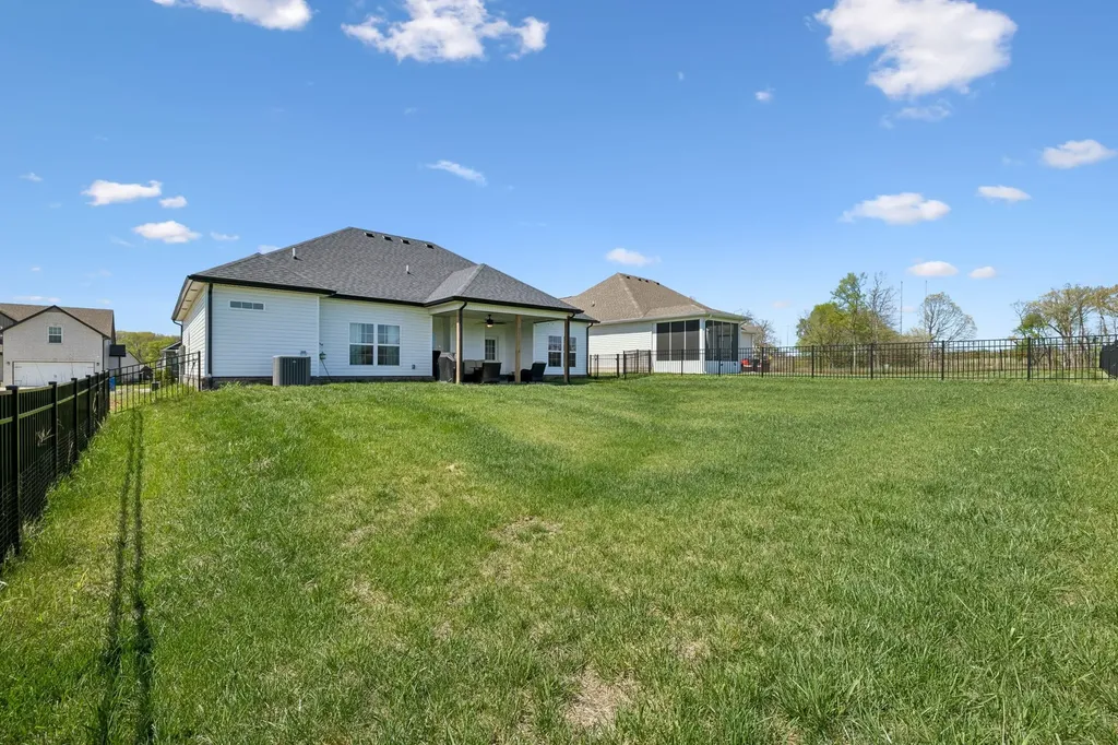 509 Shutes Folley Lane Clarksville TN 37042