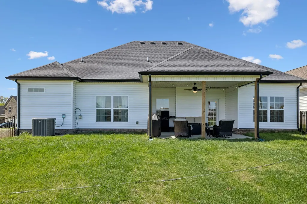 509 Shutes Folley Lane Clarksville TN 37042