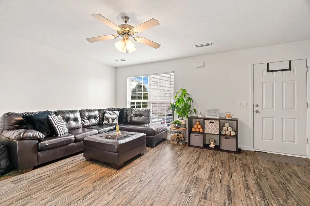 5170 Hickory Hollow Parkway Antioch TN 37013