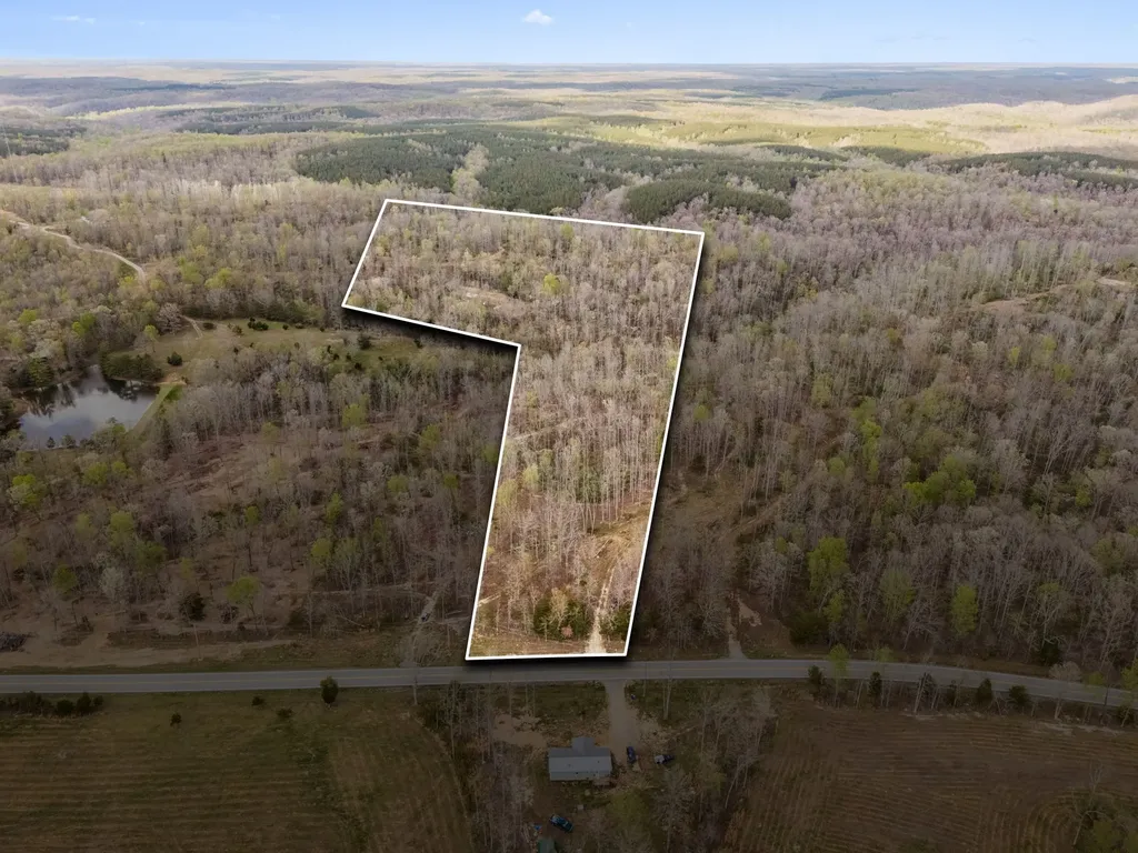 3330 Highway 230, W Nunnelly TN 37137