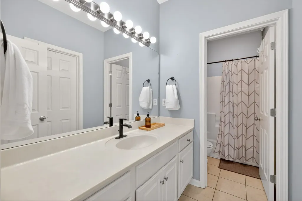 8199 Coley Davis Road Nashville TN 37221