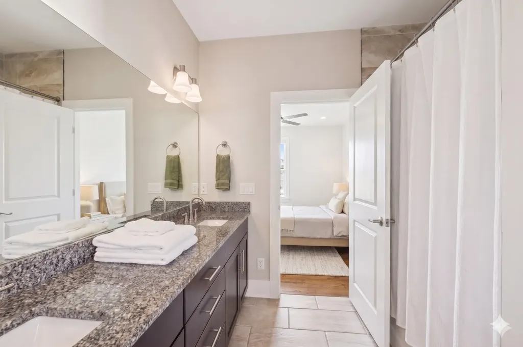 6337A Alamo Place Nashville TN 37209