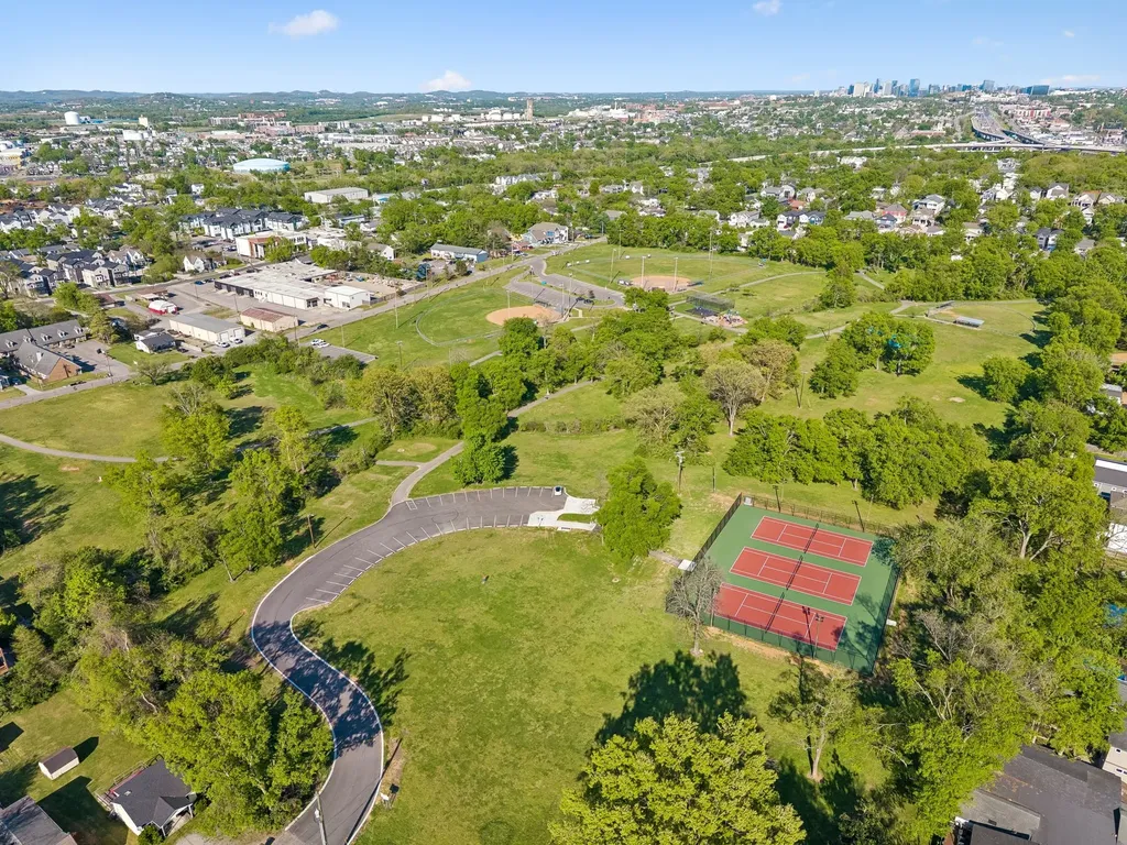 6337A Alamo Place Nashville TN 37209