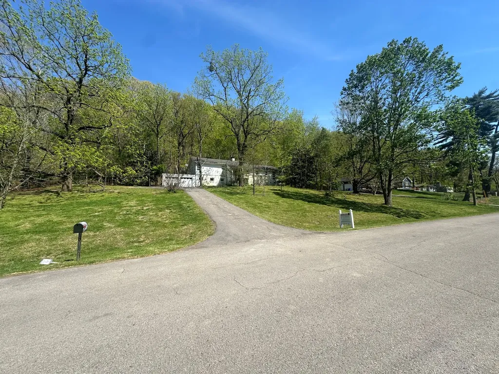 1012 Norfleet Drive Nashville TN 37220
