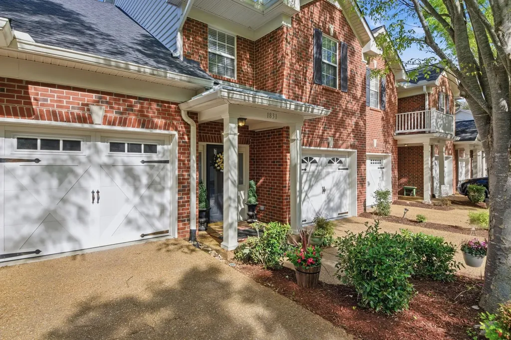 1831 Brentwood Pointe Franklin TN 37067