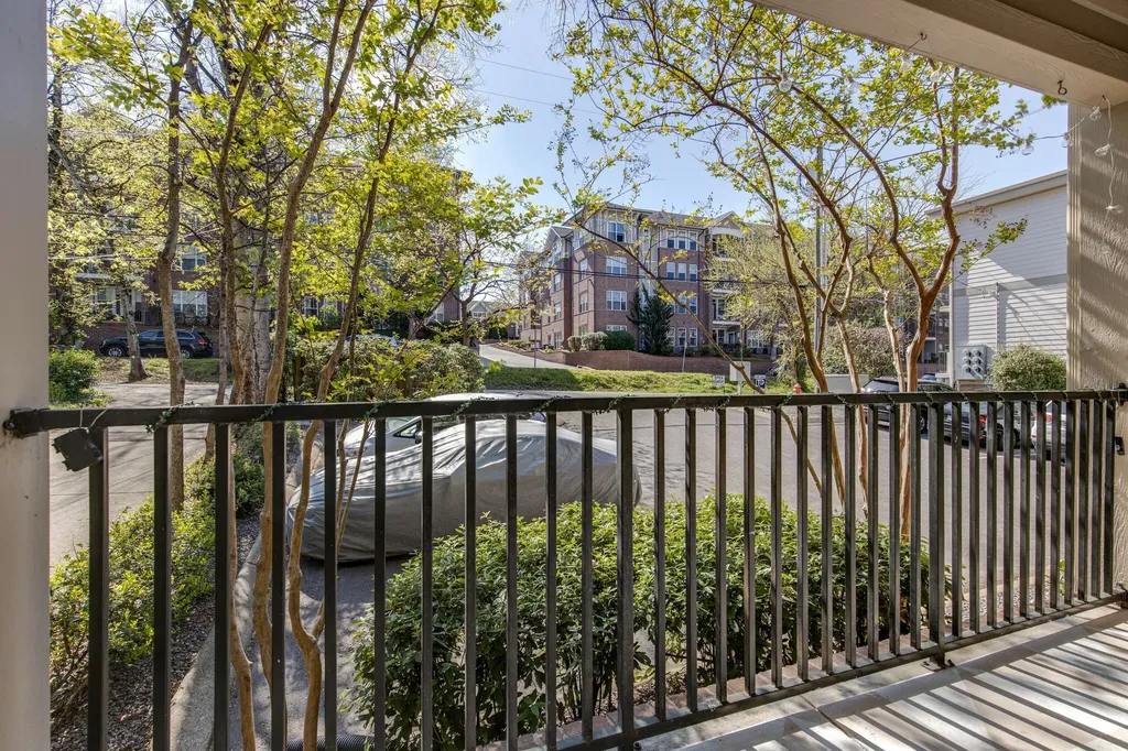 2304 Elliott Avenue Nashville TN 37204