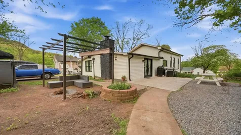 306 Pine Avenue South Pittsburg TN 37380