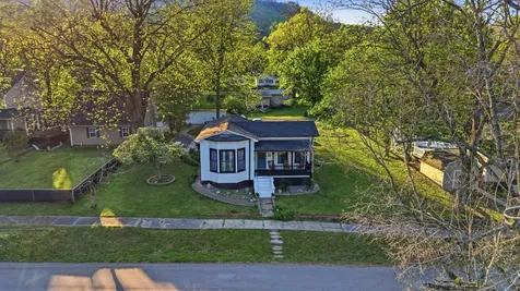 306 Pine Avenue South Pittsburg TN 37380