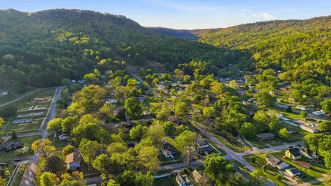 306 Pine Avenue South Pittsburg TN 37380