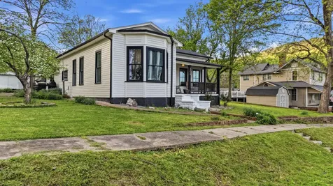 306 Pine Avenue South Pittsburg TN 37380