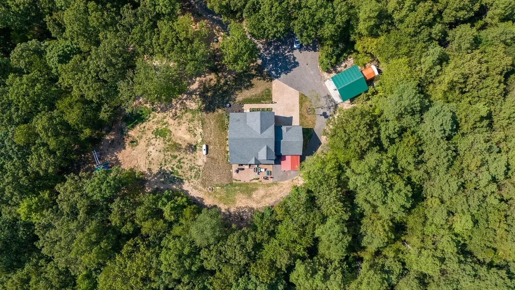 2999 Dugley Branch Drive Bon Aqua TN 37025